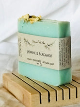 Load image into Gallery viewer, Jasmine &amp; Bergamot Soap